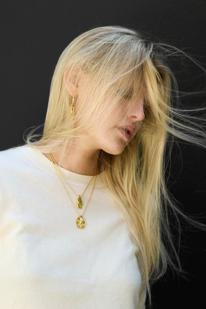 Psari Drop Earrings