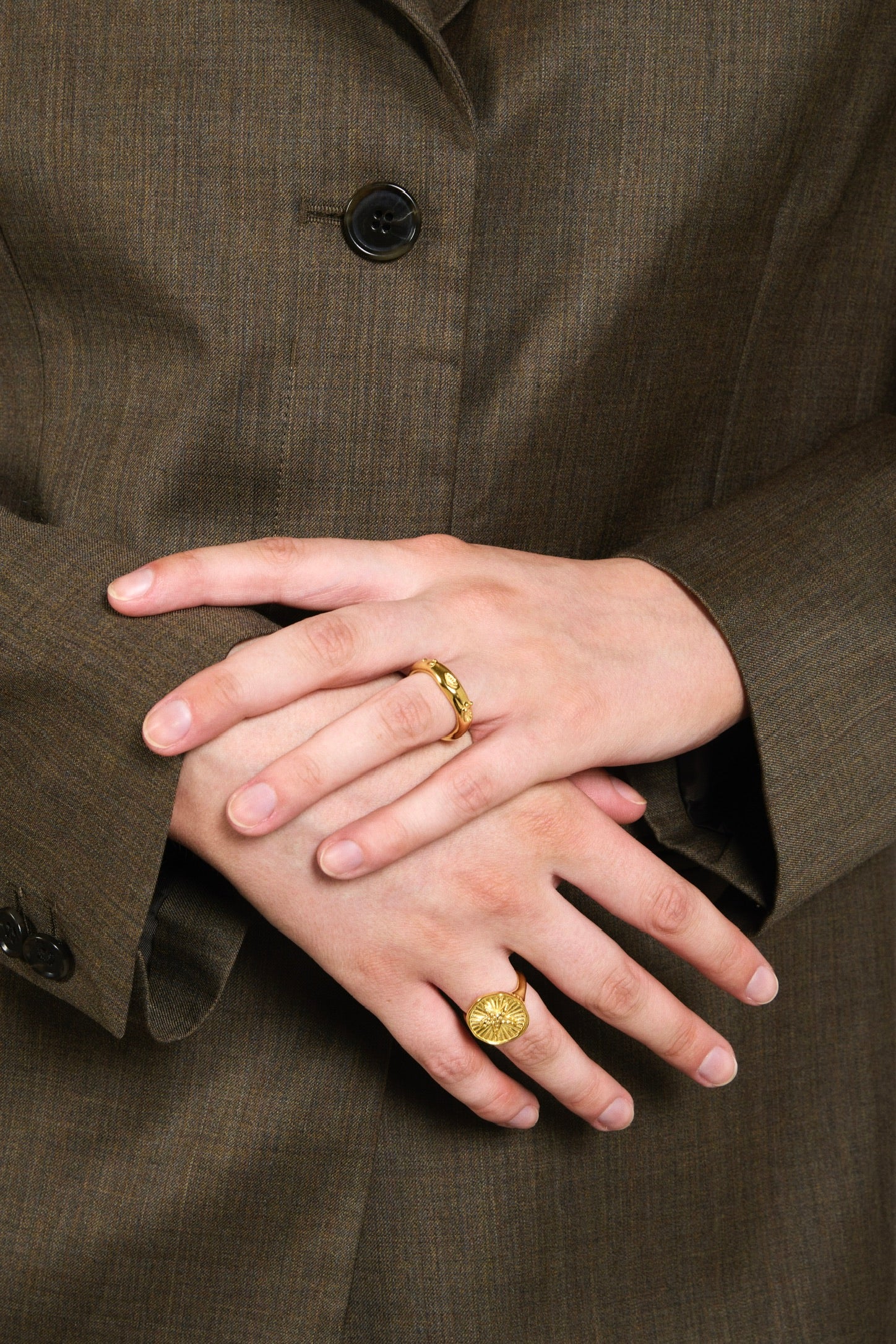Astra Signet Ring