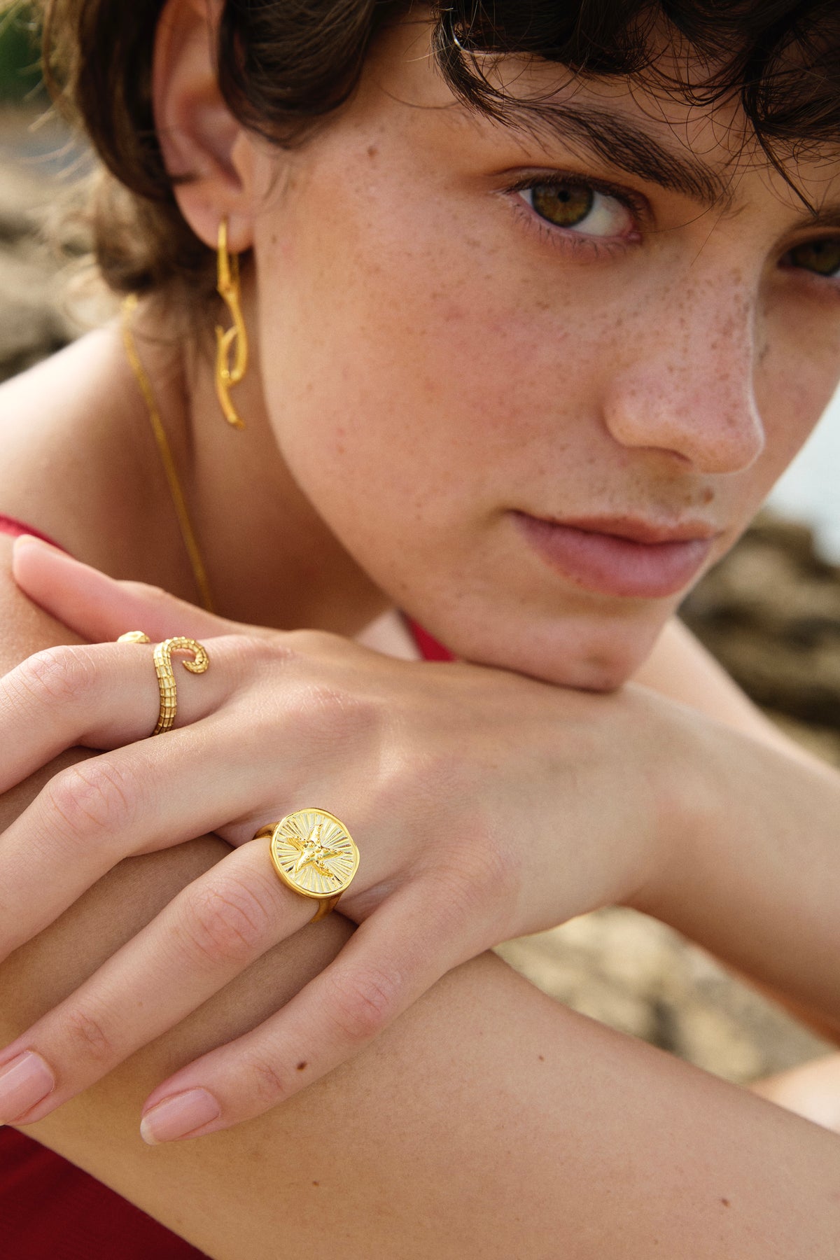 Feggeri Astra Gold Vermeil Starfish Signet Ring worn by a model